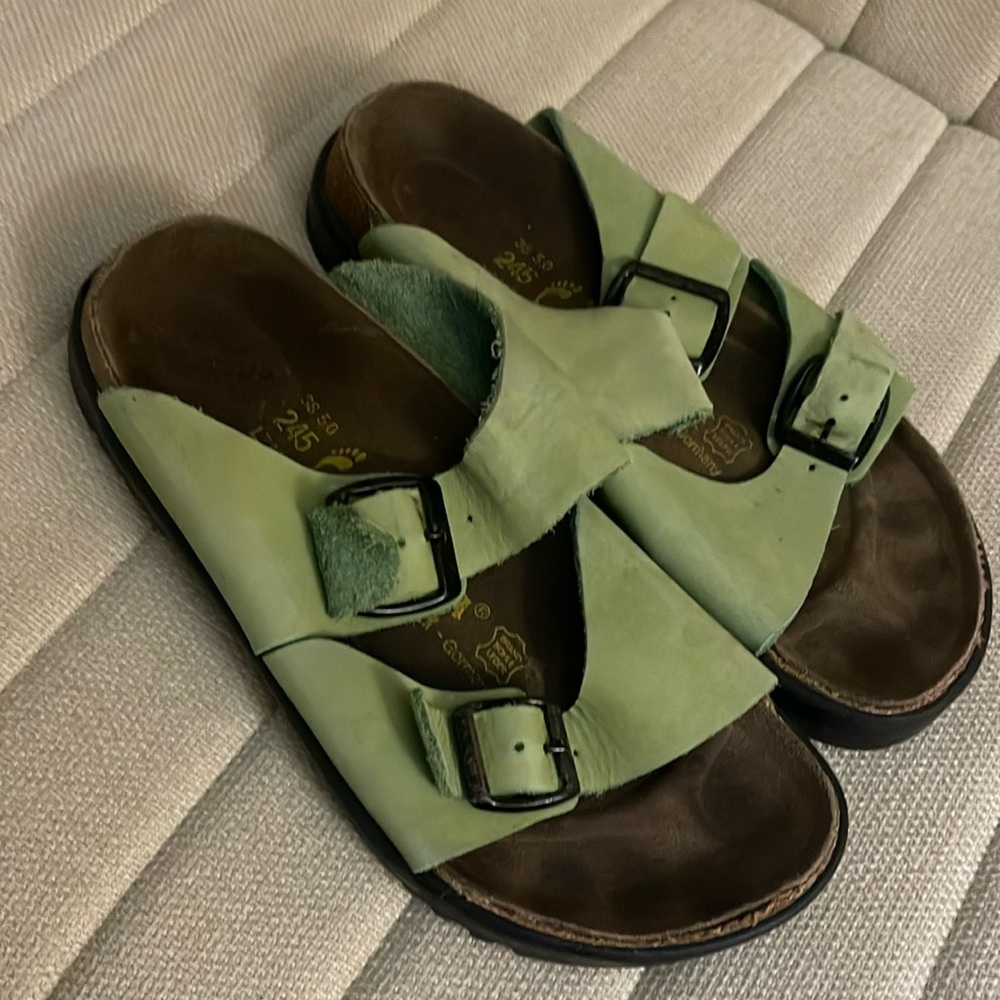 Betula by Birkenstock -Rare